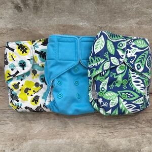 Lalabye Baby, NEWBORN size cloth diapers reusable. Hook and Loop *USED*